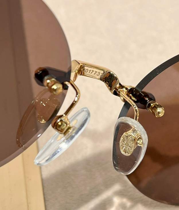 Picture of Chrome Hearts Sunglasses _SKUfw66527022fw